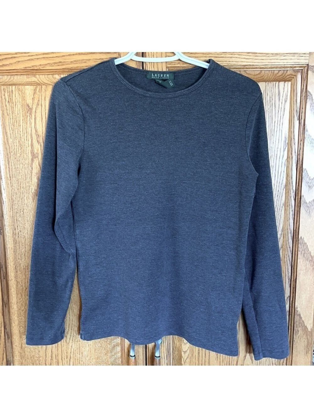 Ralph Lauren top size M.